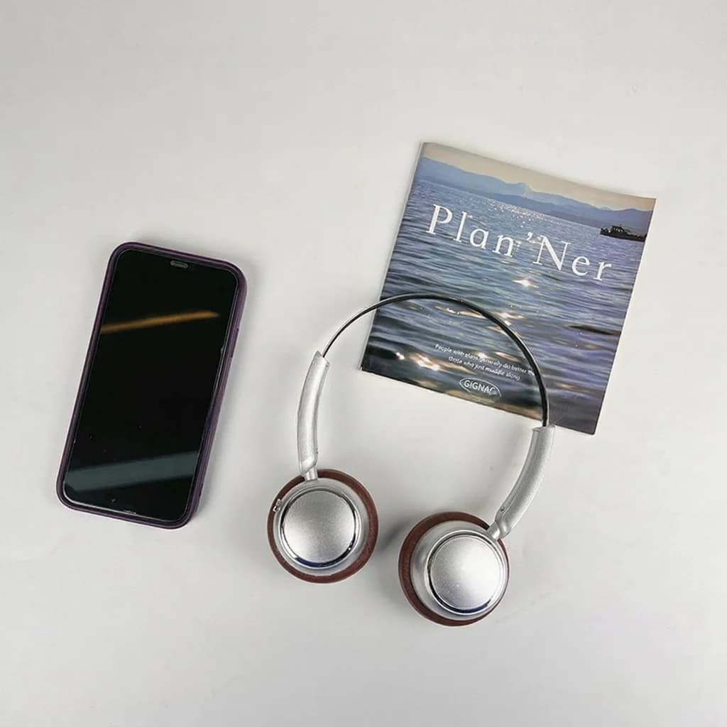 Retro nauszne słuchawki bezprzewodowe z radiem FM i Bluetooth 5.4